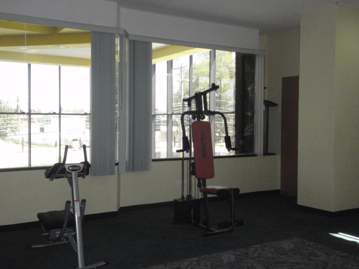 Hotel Plaza Las Fuentes San Juan San Juan Cuautlancingo Extérieur photo